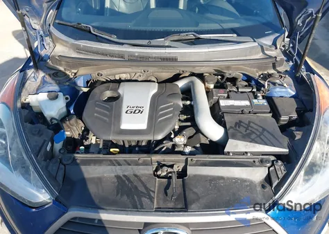 2016 Hyundai Veloster Turbo z USA, uszkodzony, nr VIN KMHTC6AE1GU294945